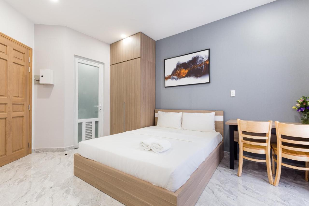 Yours Studio Airport Hotel Ho Chi Minh City Exterior photo
