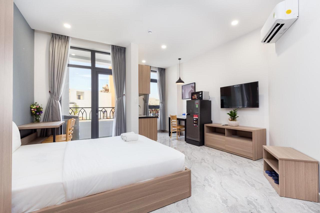 Yours Studio Airport Hotel Ho Chi Minh City Exterior photo